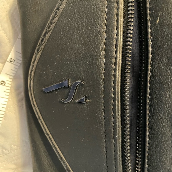 Simply Vera Wang Sleek Black Hobo Bag - Picture 13 of 16